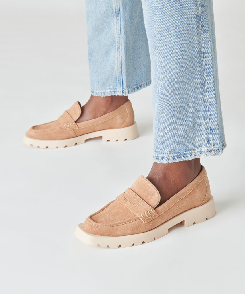 ELIAS FLATS TOFFEE SUEDE - image 8